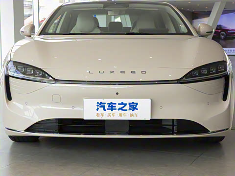 2025�� 705km Pro