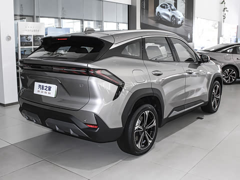 2024�� 1.5T 115km PLUS  ���ڰ�