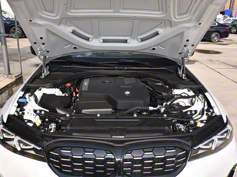 2024�� 325i M�˶���ҹ��װ