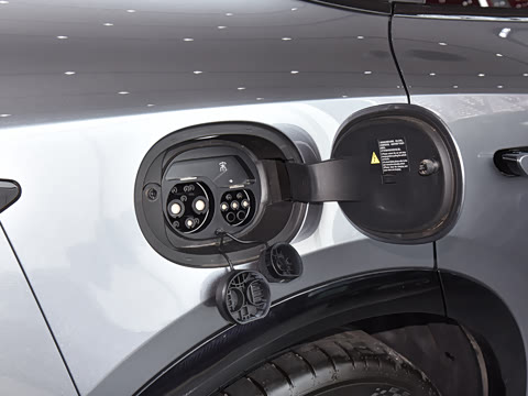 2025�� 550km ׿Խ��