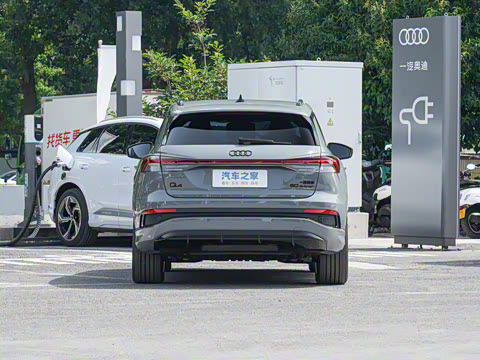 2024�� 50 e-tron quattro ������ҹ��