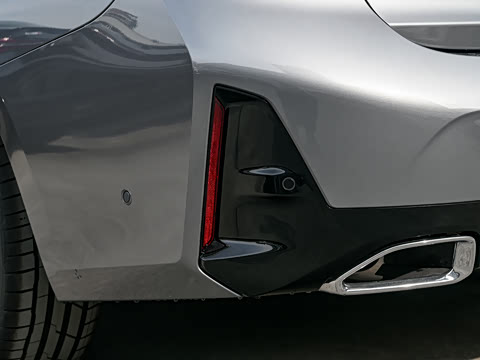 2025�� 325i M�˶���װ