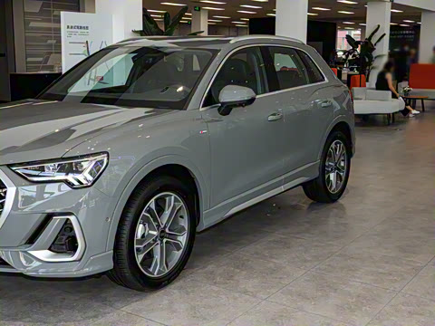 2025�� quattro 45�����ذ� 40TFSI ʱ�ж�����