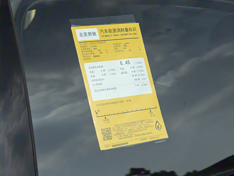 2025�� C 260 L �ҹ�˶���