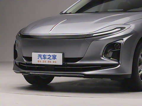 2025�� 610km PLUS