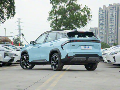 2024�� 1.5T 115km ���˻�Ӱ ���ڰ�