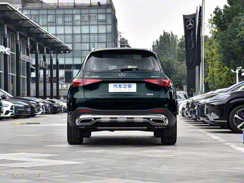 2024��  �Ŀ� GLC 260 L 4MATIC ������ 5��