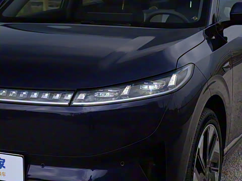 2025�� 210Ultra���̰� 5��