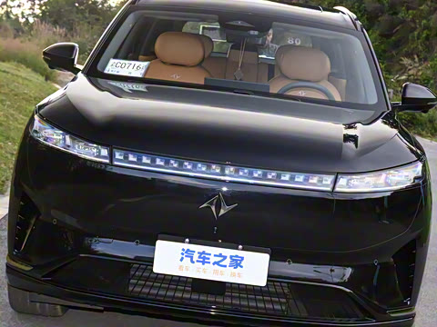 2025�� 210Ultra���̰� 5��