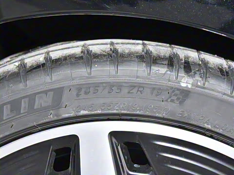 2025�� AMG CLA 35 4MATIC