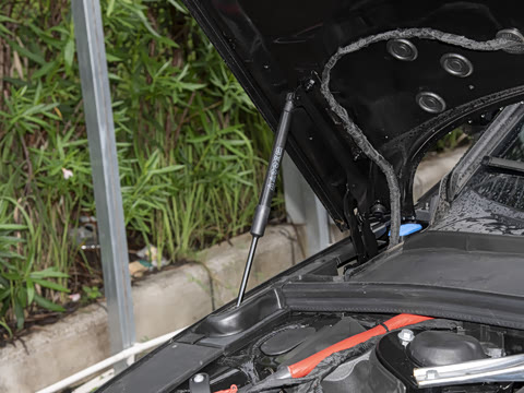 2025�� 200���������� 40 TFSI ���������� B&O ��ҹ��