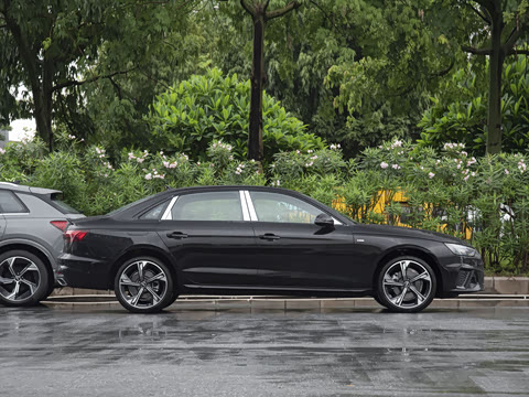 2025�� 200���������� 40 TFSI ���������� B&O ��ҹ��