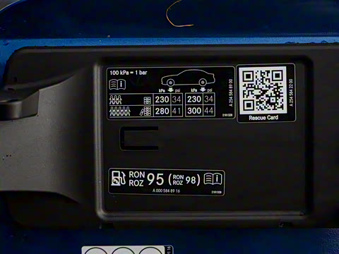 2025�� GLC 300 L 4MATIC ������ 7��