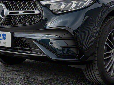 2025�� GLC 300 L 4MATIC ������ 5��