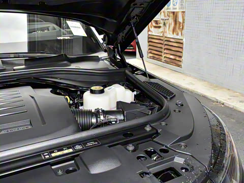 2025�� 400PS Dynamic HSE