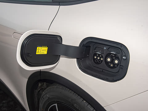 2025�� 560PRO 185kW