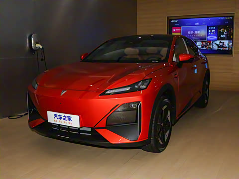 2024�� 215Max ���̰�