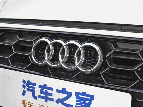 2025�� 200���������� 40 TFSI ����������