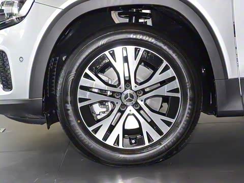 2025�� GLB 220 ������