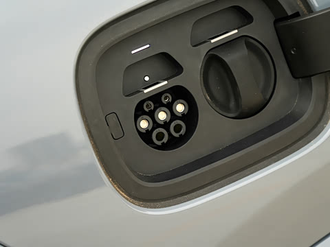 2025�� Ultra ���ܻ��°�