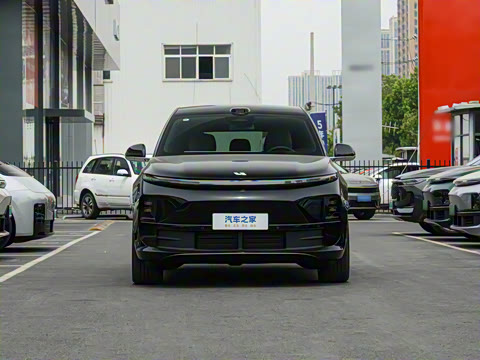 2025�� Pro ���ܻ��°�