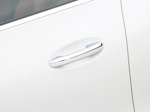 2025�� GLC 260 L 4MATIC ������