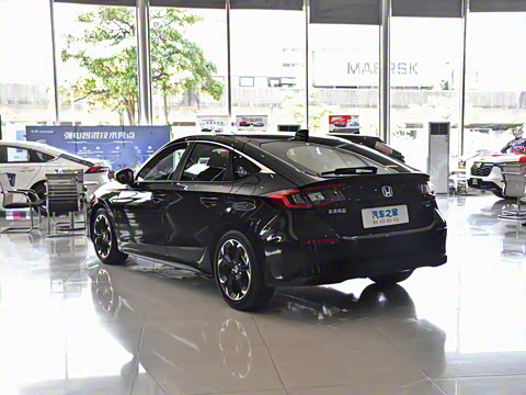 2023�� HATCHBACK 2.0L e:HEV ���װ�