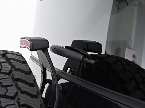 2025�� 2.3T ����SV7 ��Ұ��