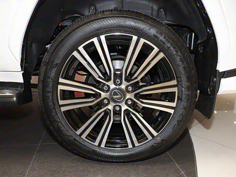 2025�� 700h ����