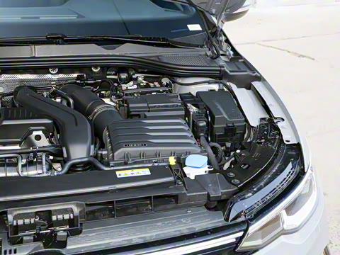 2025�� 300TSI R-Line