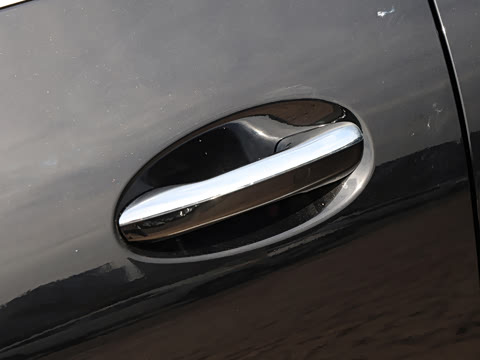 2025�� GLC 300 L 4MATIC ������ 5��