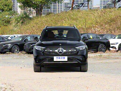 2025�� GLC 300 L 4MATIC ������ 5��