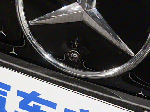 2025�� 500 4MATIC ������