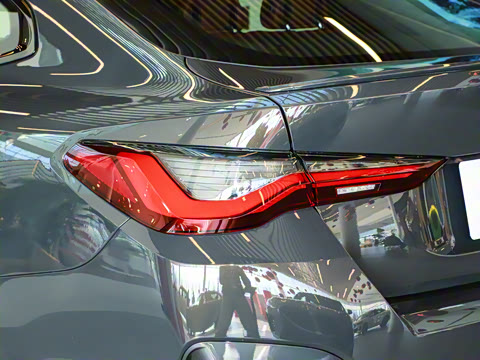 2024�� 430i Gran Coupe M�˶���ҹ��װ