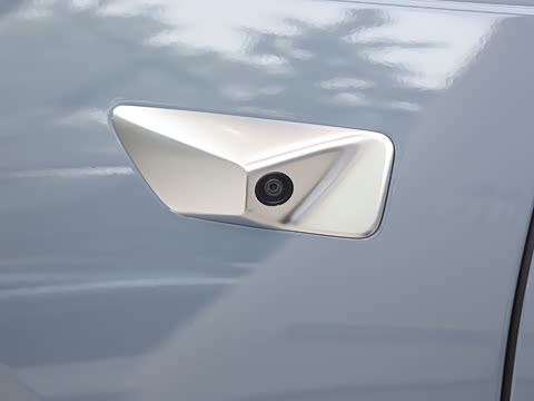 2025�� Ultra ���ܻ��°�