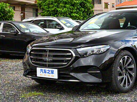 2025�� E 300 L ������