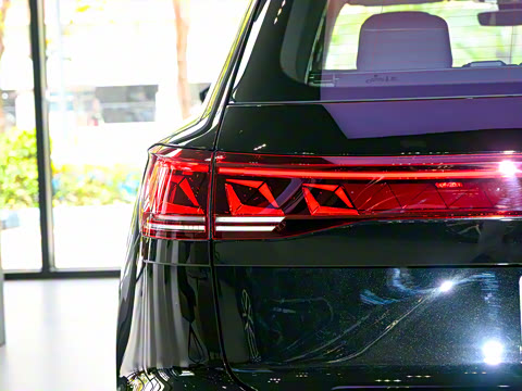 2025�� 2.0TSI ��Ӱ��