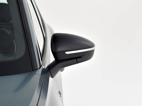 2025�� ̽��L 380TSI ��������