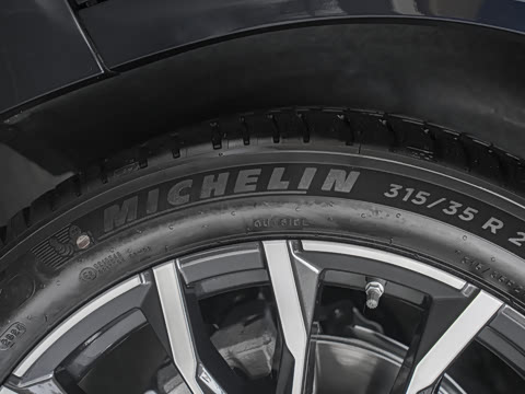 2023�� xDrive 40Li M�˶���ҹ��װ