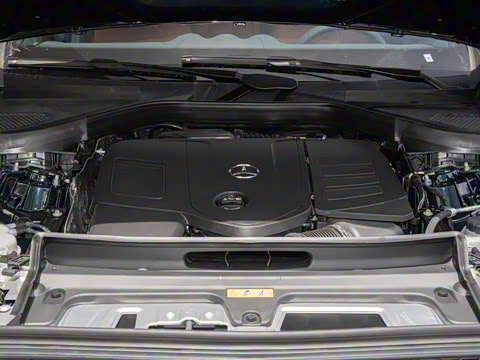 2025�� �Ŀ� GLC 260 L 4MATIC ������