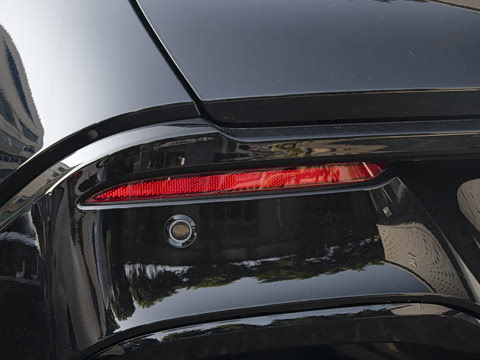 2025�� 680 Ultra������