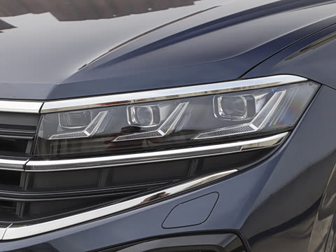 2025�� 2.0TSI ��Ӱ��