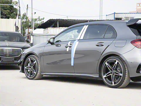 2025�� AMG A 35 4MATIC