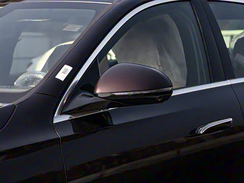 2025�� E 260 L �˶���