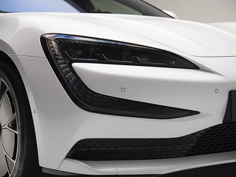 2025�� EV �����콢��