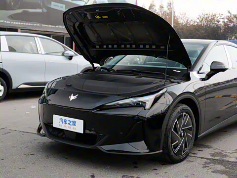 2024�� 560PRO 185kW