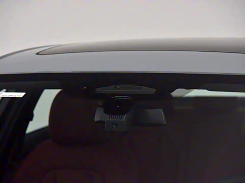 2025�� eDrive 40 L ��ҹ�˶���װ