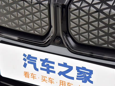 2025�� eDrive 40 L ��ҹ�˶���װ