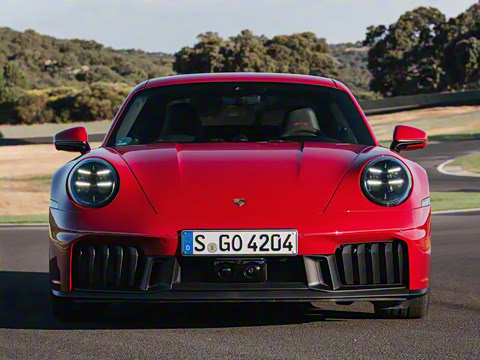 2025�� Carrera 4 GTS 3.6T