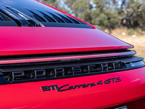 2025�� Carrera 4 GTS 3.6T